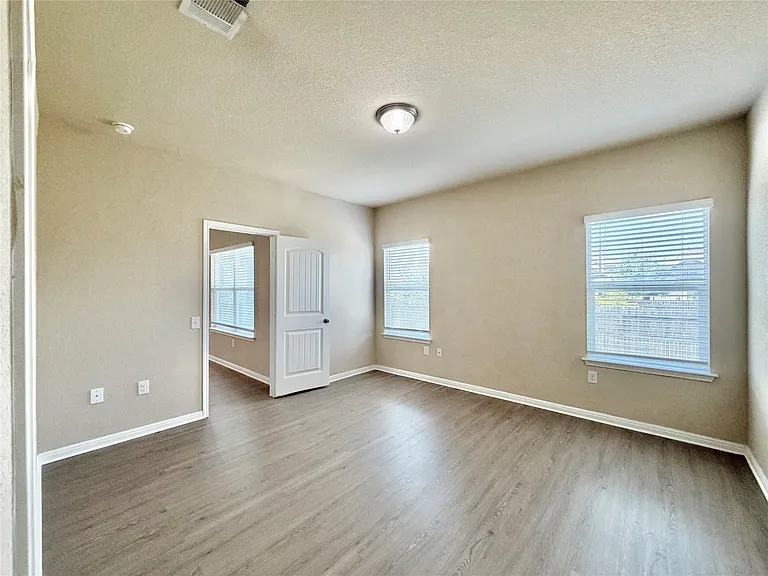 1416 Fort Dessau Rd — Photo 15
