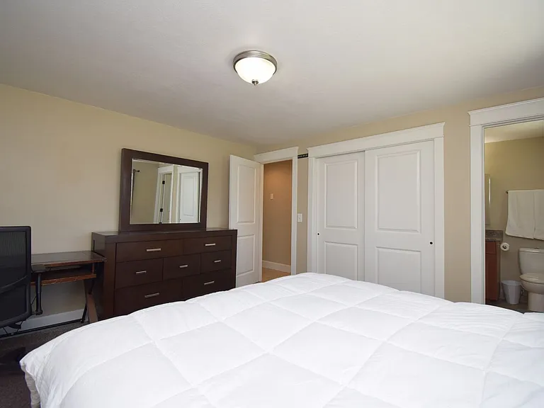 3638 W Jasmine St — Photo 13