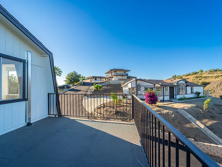44310 Via Barranca Rd #B — Photo 3