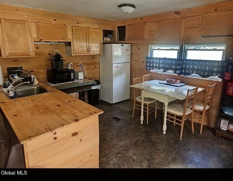 4th image of 260 NYS RT 8