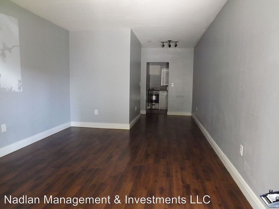 1st image of 1035 9th St APT 23