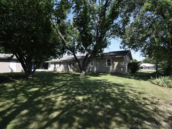 303 N Owen Walters Blvd, Salina, OK 74365