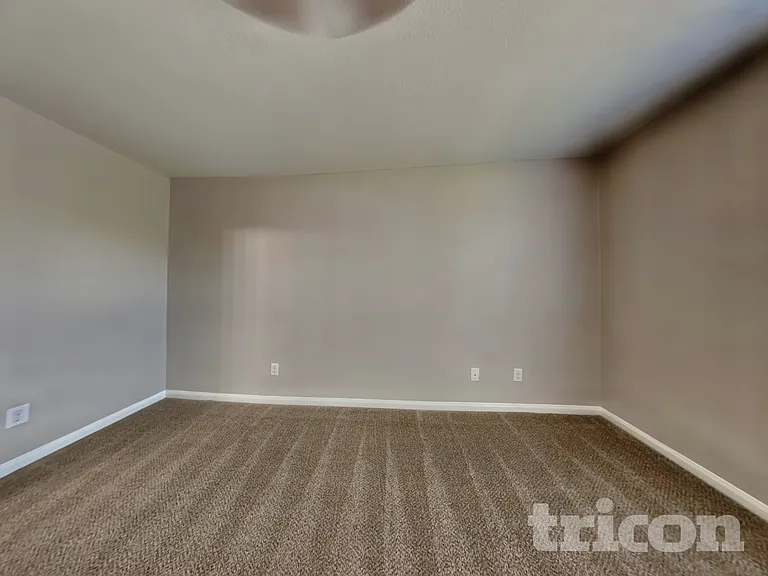 329 Shoshone Ridge Dr — Photo 8
