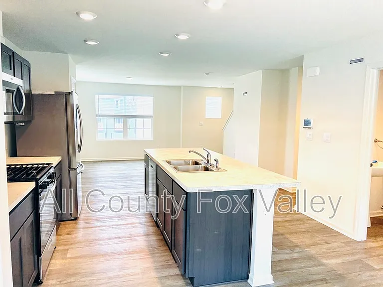 1480 Yosemite Way — Photo 19
