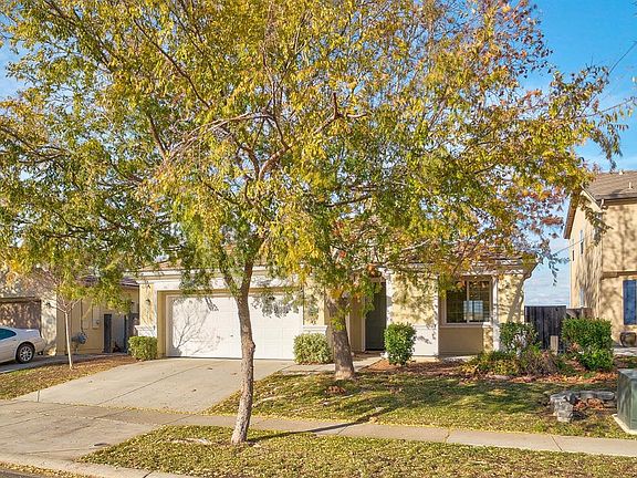 2nd image of 1407 Paddington Way