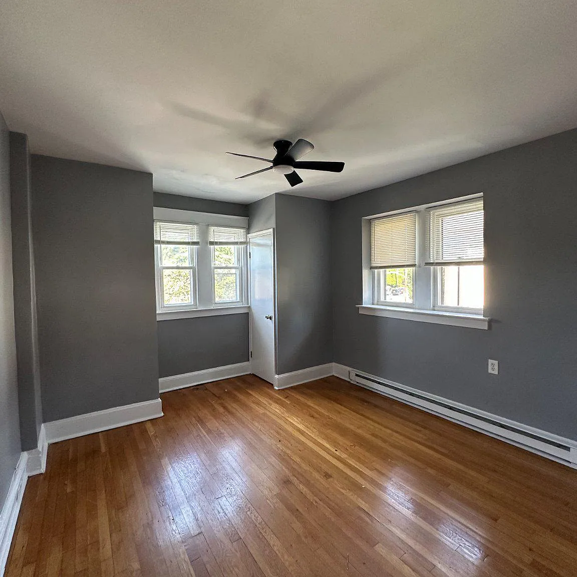 1 bed, 1.0 bath, 650 sqft, $1,050 — Photo 1