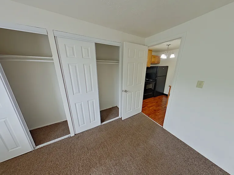 Kamden Village Apartments — Photo 8