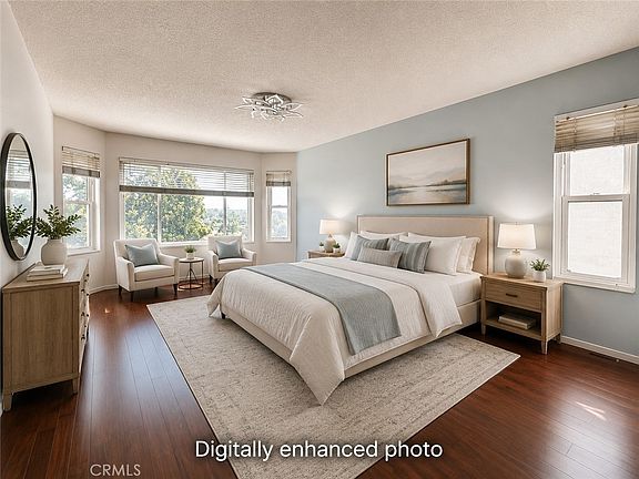 3rd image of 10 Bluff Point Cir