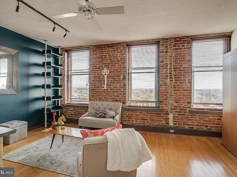 1615 Q St NW #1110 — Photo 4