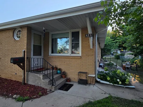 4229-4231 Unity Ave N, Minneapolis, MN 55422