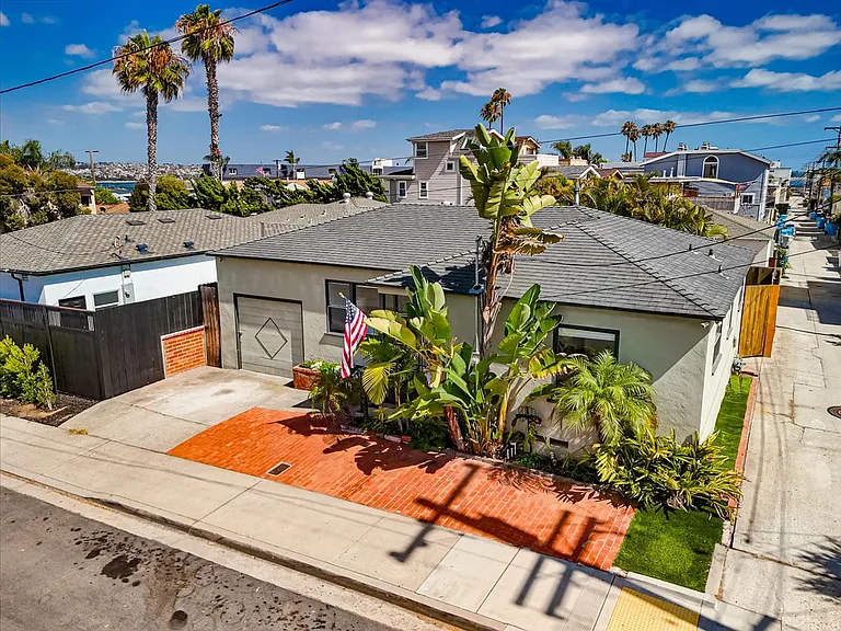 1973 Pacific Beach Dr — Photo 53