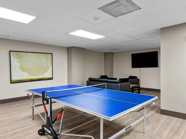 1705 Harmon Cove Tower image 41 of 49