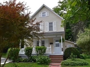 244 E King St, Chardon, OH 44024