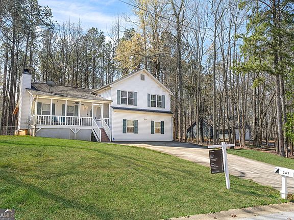 3rd image of 367 Benjamin Dr