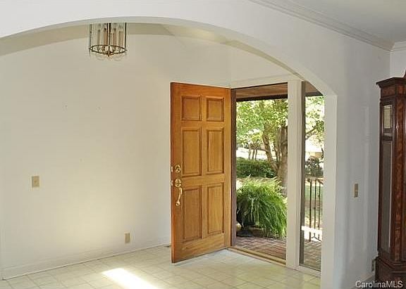 3rd image of 36 Honeysuckle Ct