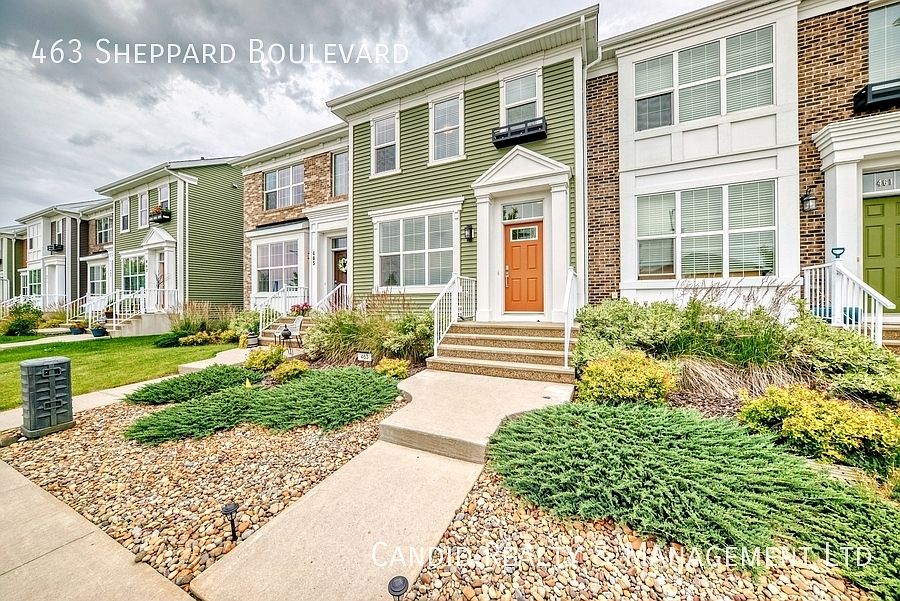 2nd image of 463 Sheppard Blvd