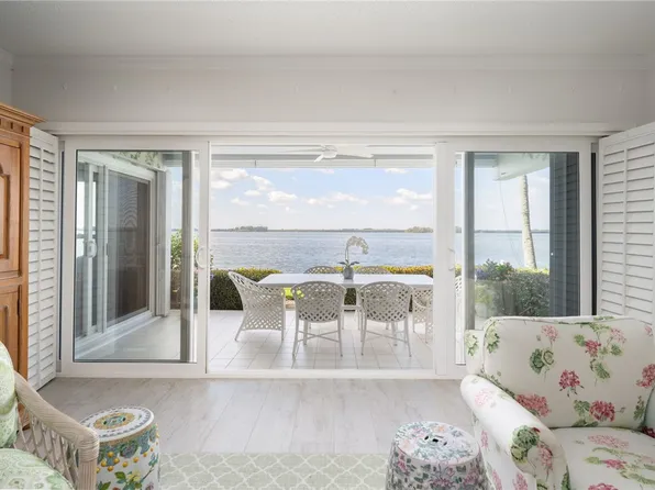 901 Bay Rd APT 103, Vero Beach, FL 32963