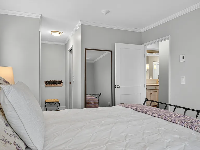 148 Breakwater Dr #605 — Photo 23