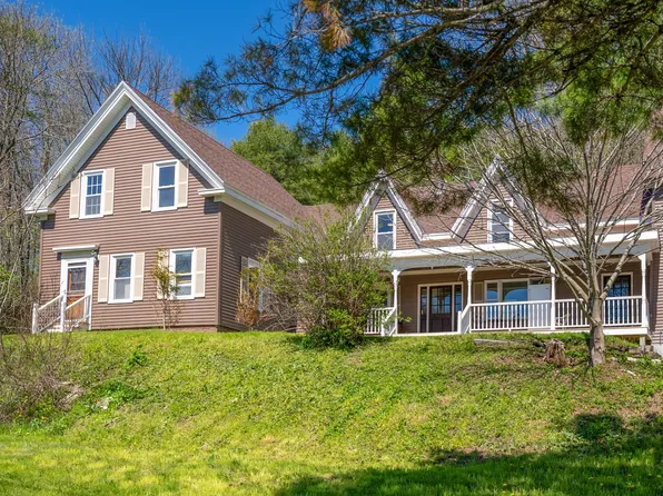 87 Cobbossee Ave, Gardiner, ME 04345