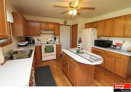 4th image of 418 Mary Lee Dr