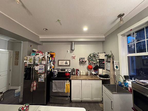 2nd image of 45762 Safflower Cres #20