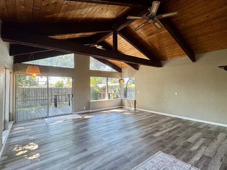 2614 Aramon Dr — Photo 17