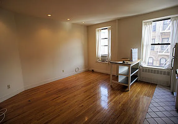 Rented by JM Preston Properties LLC | media 20