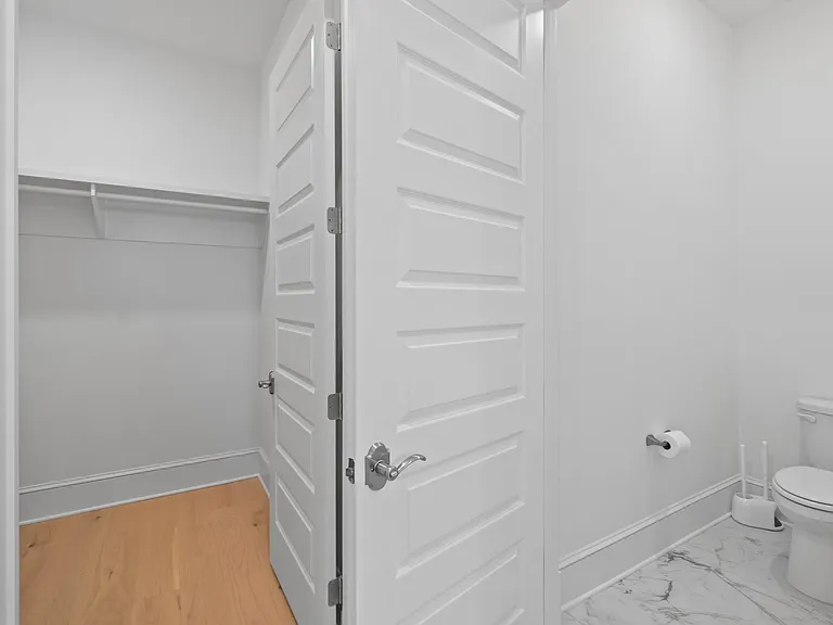 49 Seaboard Ln — Photo 31