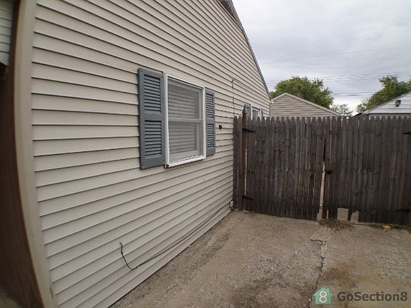 2nd image of 4225 Tacoma Ave