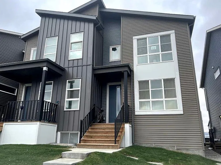 53 Herron Mews NE — Photo 1
