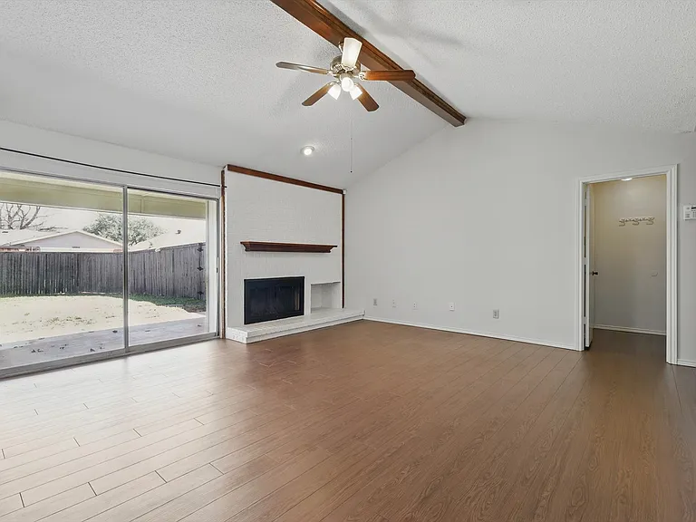 338 Edgewood Dr — Photo 5