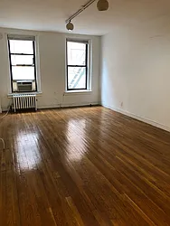 Rented by Triplemint