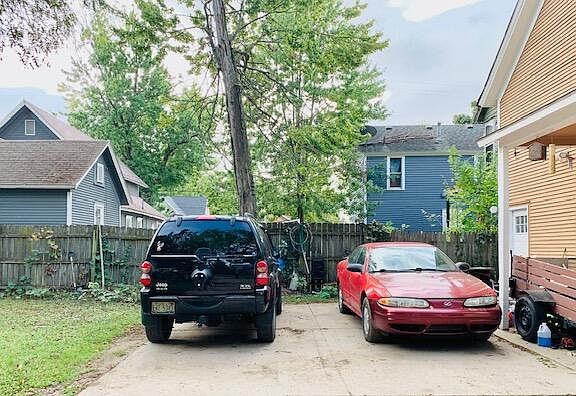 5th image of 308 Straight Ave NW