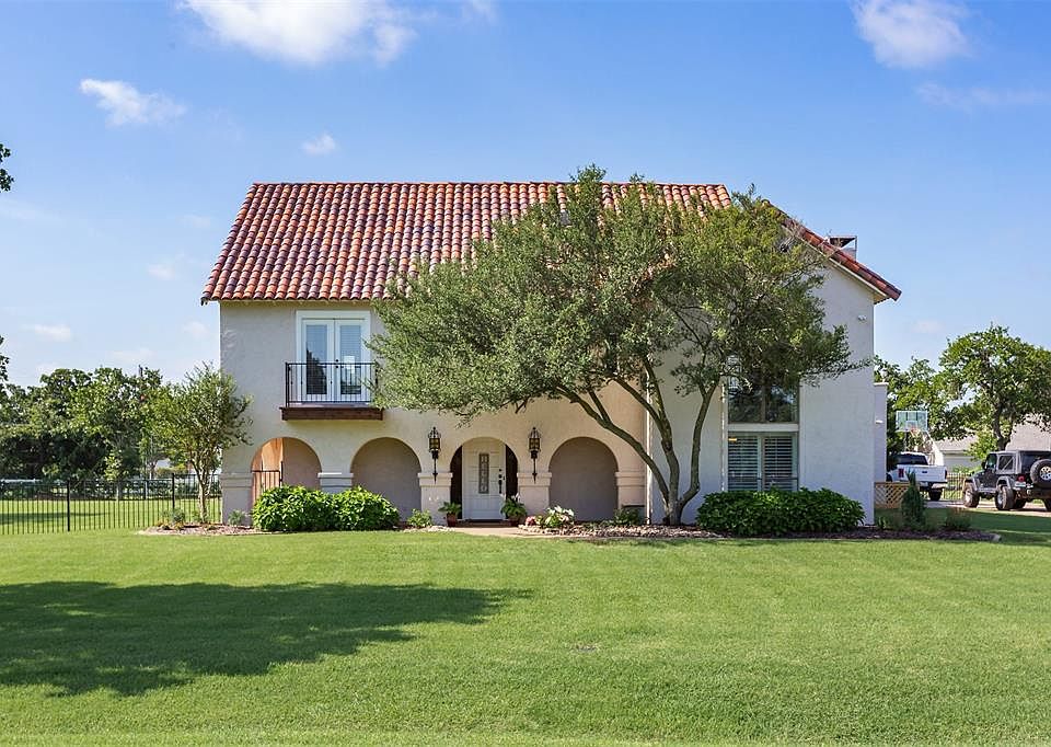 1st image of 6505 Country Oaks Dr