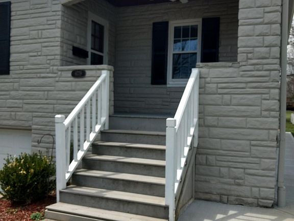 2nd image of 6779 Rose Crest Ave