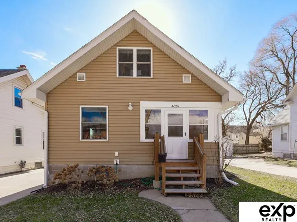 4625 Davenport St, Omaha, NE 68132