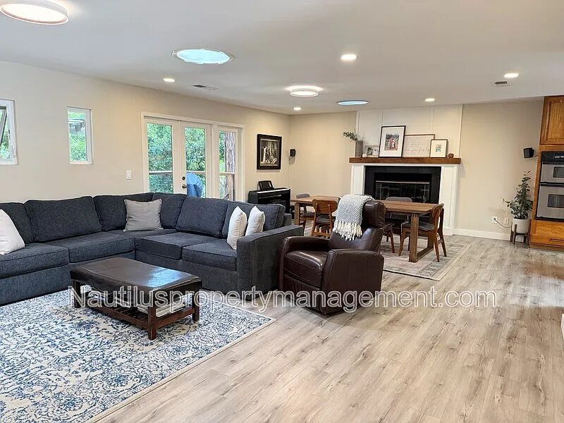 5 bed, 3.0 bath, 2760 sqft, $6,000 — Photo 3