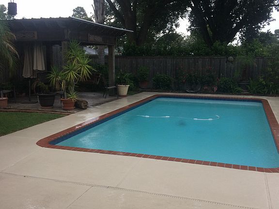 5th image of 218 Raywood Dr