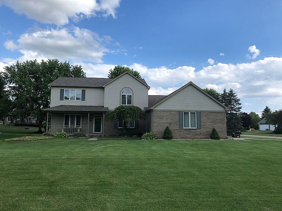 FACES NORTH, PREMIUM LOT