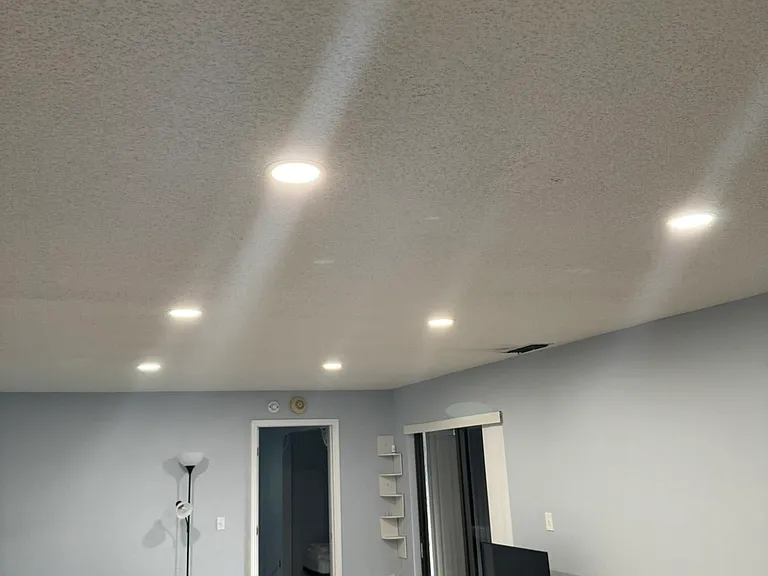 1805 Village Ct — Photo 3