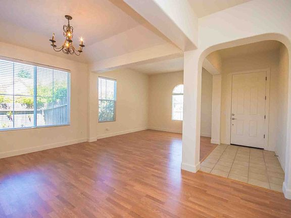 5th image of 9913 Jasper Ct