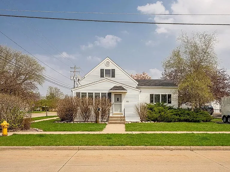 520 Dove St — Photo 1