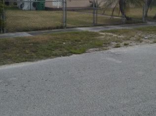 14661 Tyler St, Miami, FL 33176