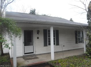 25 Southwood Dr, Painesville, OH 44077