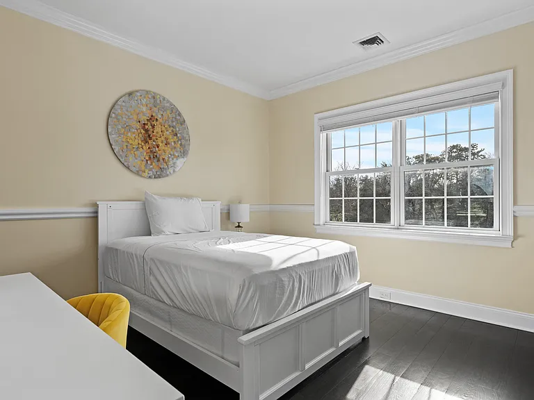 490 Montauk Hwy — Photo 30