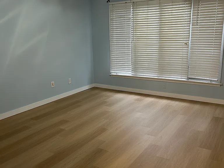 1810 Ashborough Rd SE #J — Photo 7