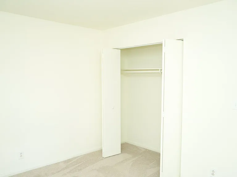 Gardenwood Apartments — Photo 32