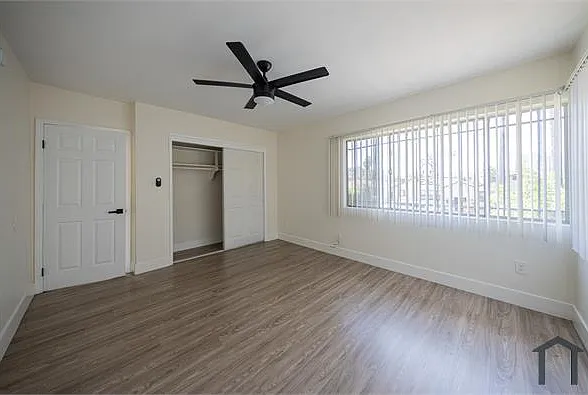 6402 S Victoria Ave #5 — Photo 11