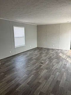 35 - 35 PLZA — Photo 4