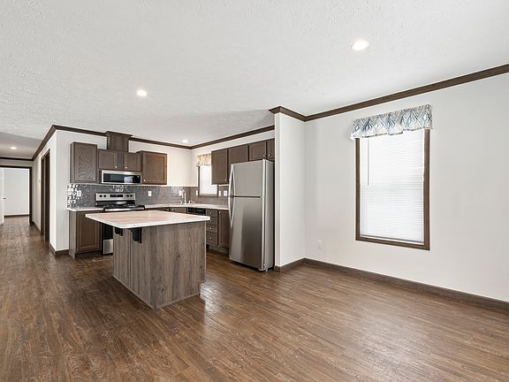 3rd image of 10694 E State Route 762 #70B